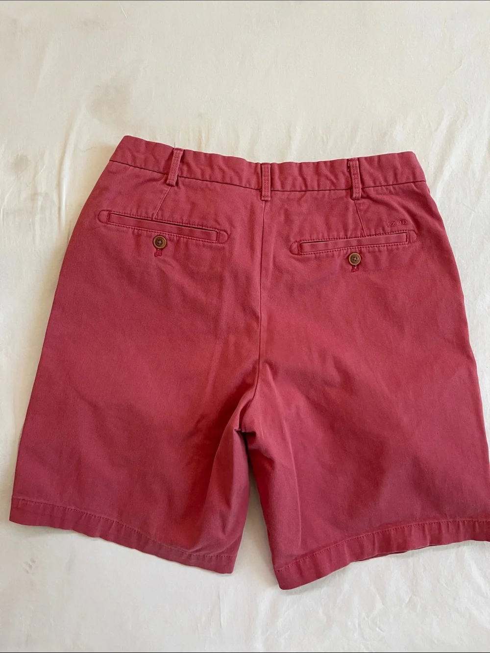 Izod Men's Red Flat Front Cotton Shorts